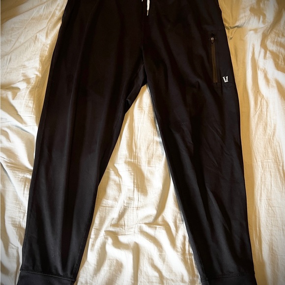 Men's Vuori Sunday Performance Joggers - Picture 2 of 5